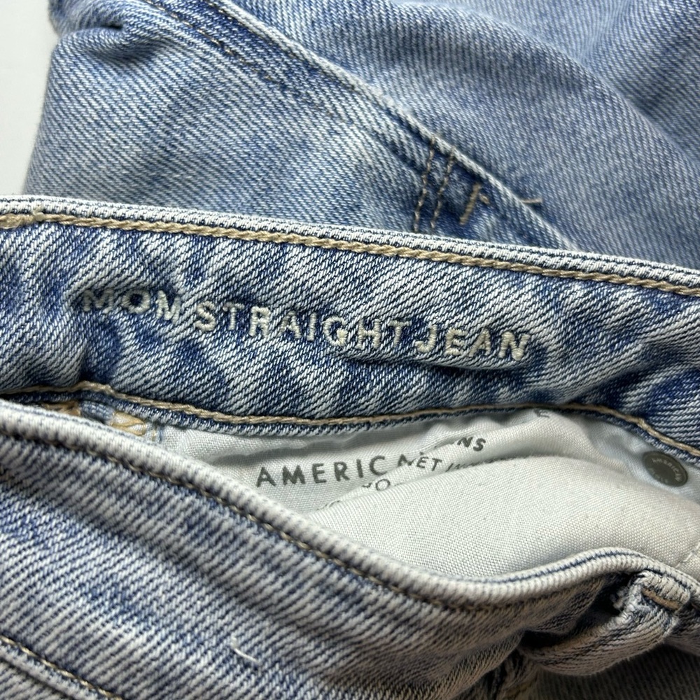 American Eagle Mom Straight Jeans light wash size 6 high rise denim - Picture 12 of 12